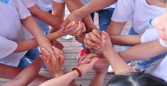 廣西區(qū)商品經(jīng)營中心團(tuán)隊建設(shè)活動   